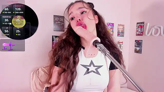 Snapshot of LosAlicee chatting on April 3, 2026, 9:57 pm LosAlicee online show from April 3, 2026, 9:57 pm