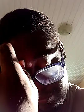 Snapshot of Jeanlaurent972 chatting on October 18, 2025, 8:20 pm Jeanlaurent972 online show from October 18, 2025, 8:20 pm