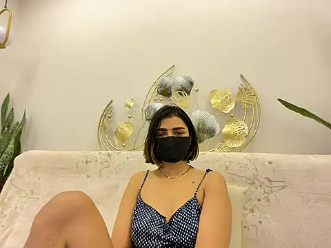 MaYaa  11 online show from February 18, 2025, 12:17 pm