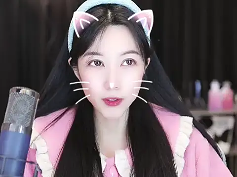 Nuyoah-77 online show from December 30, 2024, 4:29 pm