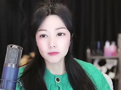 Nuyoah-77 online show from January 8, 2025, 4:00 pm