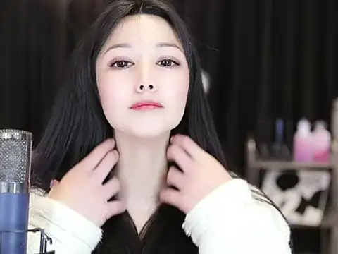 Nuyoah-77 online show from January 13, 2025, 2:00 pm