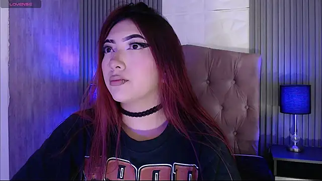 Mia Rinn online show from November 12, 2025, 3:12 pm