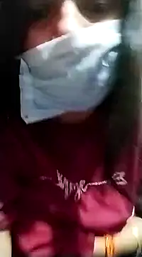 Snapshot of Hotty-Divya chatting on December 23, 2024, 2:02 am Hotty-Divya online show from December 23, 2024, 2:02 am
