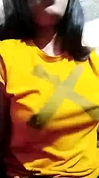 Snapshot of Hotty-Divya chatting on December 26, 2024, 1:32 pm Hotty-Divya online show from December 26, 2024, 1:32 pm