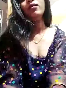 Snapshot of Hotty-Divya chatting on January 7, 2025, 2:42 am Hotty-Divya online show from January 7, 2025, 2:42 am