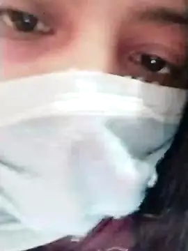 Snapshot of Hotty-Divya chatting on January 15, 2025, 2:13 pm Hotty-Divya online show from January 15, 2025, 2:13 pm