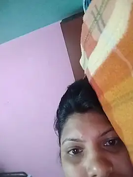 Hotty-Divya online show from May 26, 2026, 3:02 am