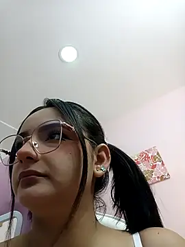 kae styles online show from November 9, 2025, 2:26 pm