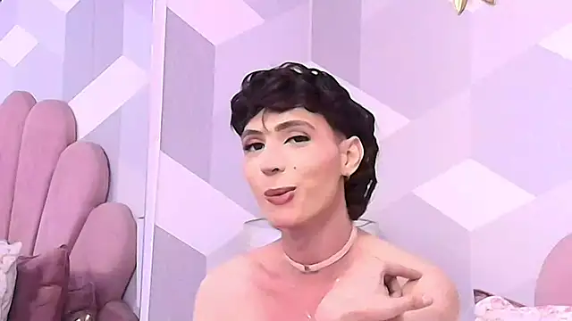 KylieMonnett online show from October 11, 2025, 6:39 pm