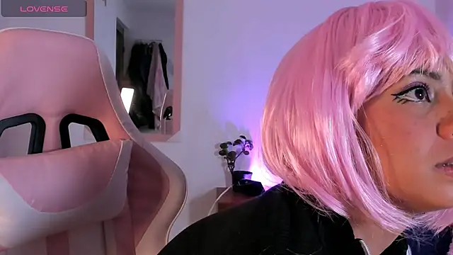 Snapshot of adriannyp_1 chatting on October 22, 2025, 12:44 am adriannyp 1 online show from October 22, 2025, 12:44 am