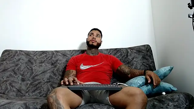 Exotic tatto27121 online show from December 8, 2024, 12:18 am