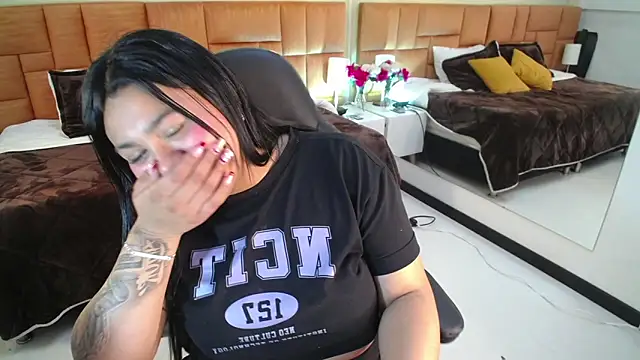  Dulcinea 1 online show from March 6, 2025, 4:07 pm