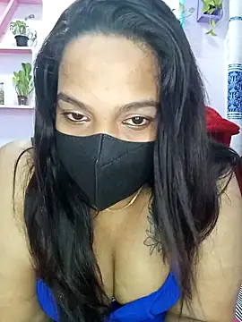 Snapshot of _Hot_Kisses_ chatting on December 24, 2024, 6:06 pm Hot Kisses online show from December 24, 2024, 6:06 pm