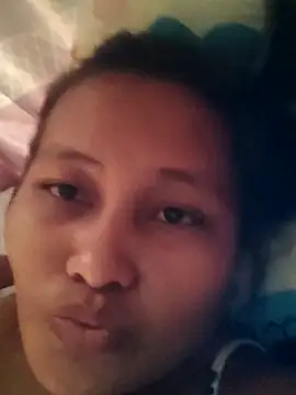 Sweetchuby1995 online show from May 17, 2026, 11:56 pm
