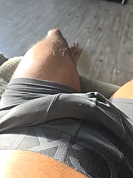 Keshuloveyou online show from January 2, 2025, 8:57 pm