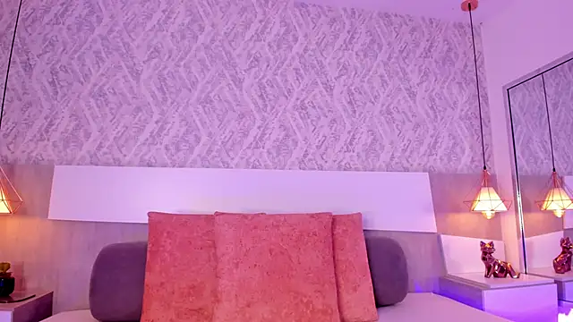 AishaPeyton online show from September 17, 2025, 3:24 pm