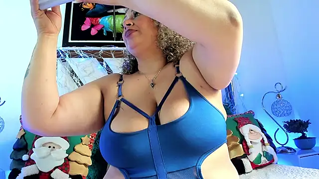 Katti Barrera online show from December 8, 2024, 6:06 pm