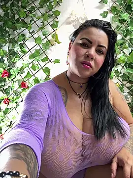 Snapshot of alicia_squirt_big chatting on March 15, 2025, 5:41 am alicia squirt big online show from March 15, 2025, 5:41 am