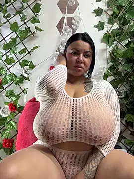 Snapshot of alicia_squirt_big chatting on September 26, 2025, 3:21 am alicia squirt big online show from September 26, 2025, 3:21 am