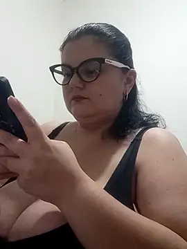 Madisonpalacio online show from April 5, 2026, 10:07 pm