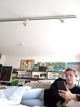 MariaAnaSunshine online show from October 3, 2025, 3:09 pm