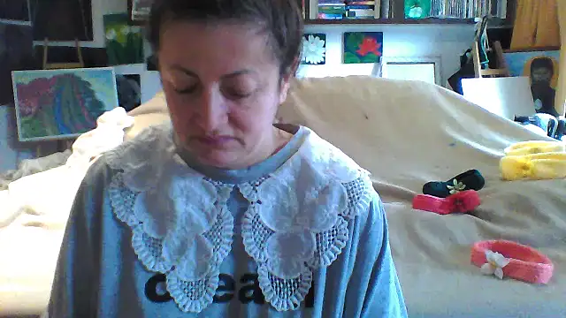 MariaAnaSunshine online show from October 8, 2025, 8:01 am