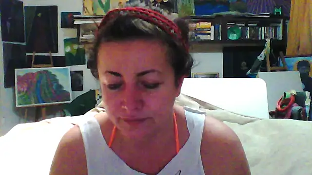 MariaAnaSunshine online show from October 13, 2025, 6:41 pm