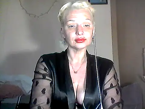 MaryJane441 online show from April 14, 2026, 8:26 pm