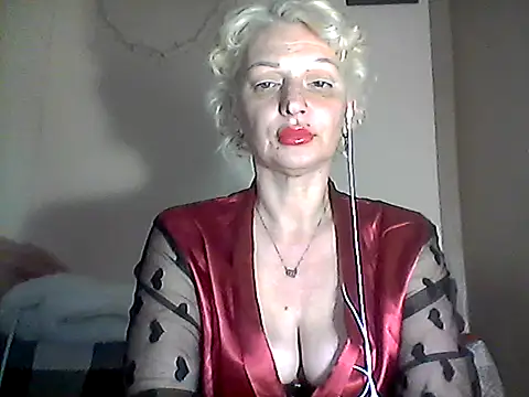 MaryJane441 online show from April 16, 2026, 9:39 pm