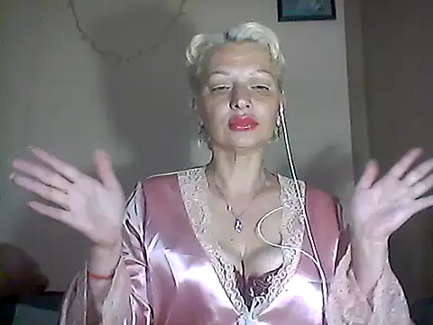 Snapshot of MaryJane441 chatting on May 14, 2026, 8:26 pm MaryJane441 online show from May 14, 2026, 8:26 pm