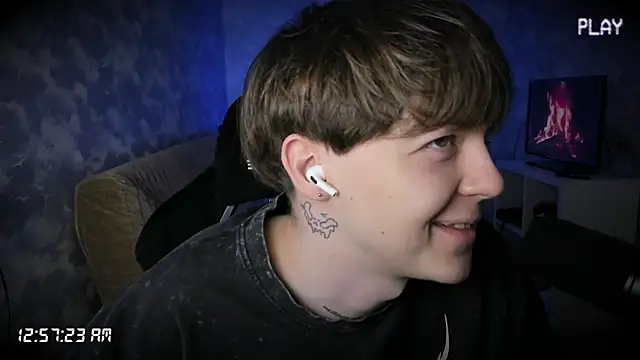 Snapshot of charonbaby1 chatting on October 4, 2025, 9:57 pm charonbaby1 online show from October 4, 2025, 9:57 pm