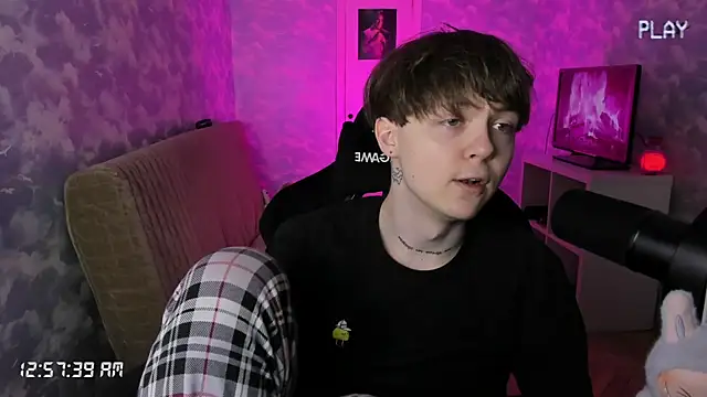 Snapshot of charonbaby1 chatting on October 12, 2025, 9:58 pm charonbaby1 online show from October 12, 2025, 9:58 pm