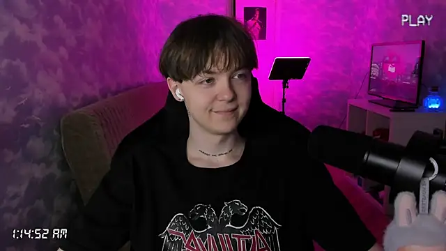 Snapshot of charonbaby1 chatting on October 26, 2025, 10:15 pm charonbaby1 online show from October 26, 2025, 10:15 pm