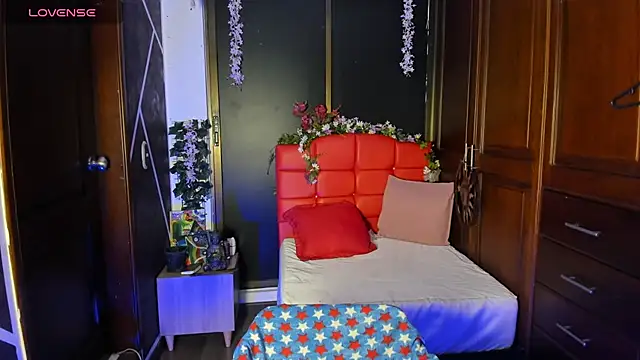 SexyNaf online show from January 9, 2026, 7:37 pm