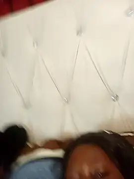 Feliciaxxxxx online show from April 7, 2026, 10:26 am