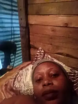 Feliciaxxxxx online show from April 28, 2026, 4:56 pm