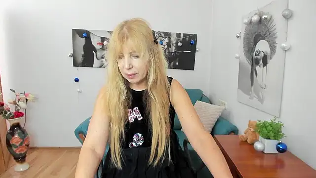 Snapshot of Anna_Diax chatting on February 1, 2026, 12:48 pm Anna Diax online show from February 1, 2026, 12:48 pm