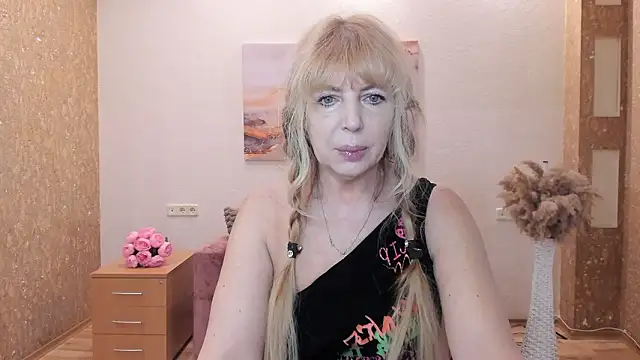 Snapshot of Anna_Diax chatting on February 26, 2026, 12:48 pm Anna Diax online show from February 26, 2026, 12:48 pm