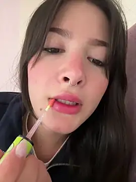 Snapshot of annaharper- chatting on January 24, 2025, 8:00 pm annaharper- online show from January 24, 2025, 8:00 pm