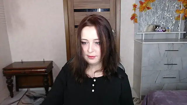 Kristy-Max online show from October 14, 2025, 9:59 pm