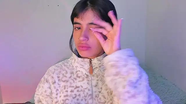 Snapshot of CelesteXCute chatting on February 7, 2025, 12:28 pm CelesteXCute online show from February 7, 2025, 12:28 pm