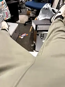 Snapshot of chubbydadb0d chatting on November 17, 2025, 2:01 pm chubbydadb0d online show from November 17, 2025, 2:01 pm