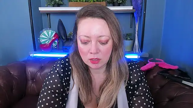 JesiaFoxi online show from February 13, 2025, 12:21 pm