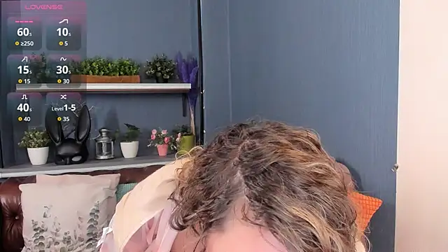 JesiaFoxi online show from October 1, 2025, 8:42 am