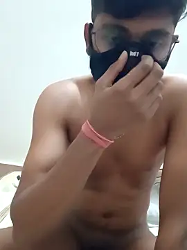 swagwew online show from October 7, 2025, 9:01 pm