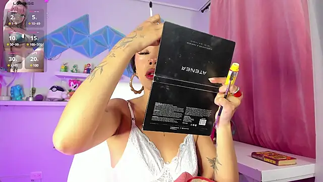 Snapshot of Giovanna_oliveira chatting on February 21, 2025, 12:16 am Giovanna oliveira online show from February 21, 2025, 12:16 am