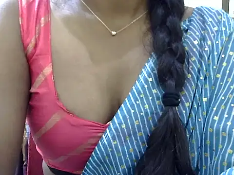 Snapshot of purple_69 chatting on February 9, 2025, 12:30 pm purple 69 online show from February 9, 2025, 12:30 pm