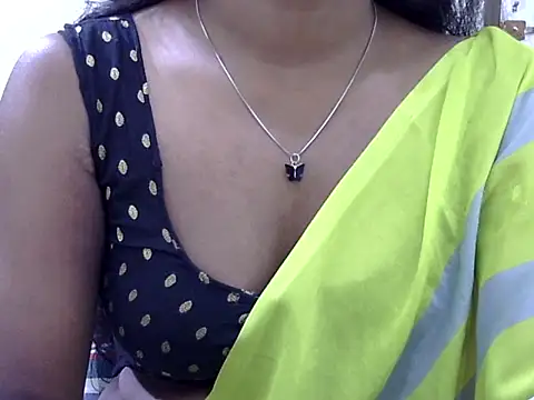 Snapshot of purple_69 chatting on February 13, 2025, 5:37 am purple 69 online show from February 13, 2025, 5:37 am