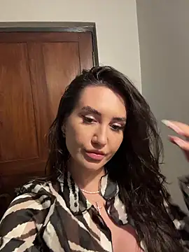 freyacherie online show from December 4, 2025, 6:05 pm